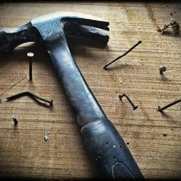 hammer, nails, wood-1629587.jpg